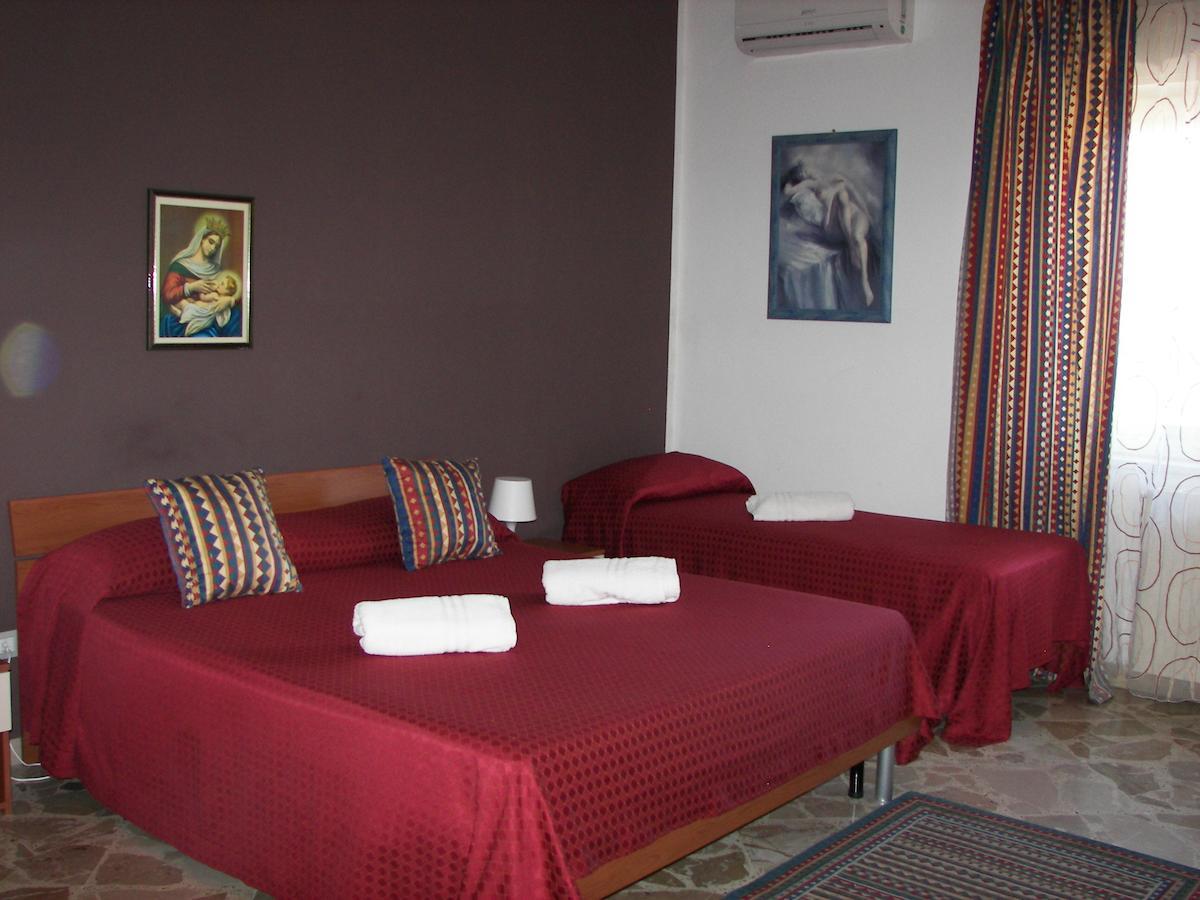 B&B Panoramic Valguarnera Caropepe Habitación foto